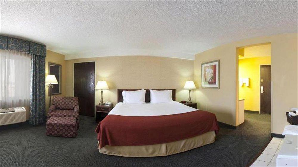 Holiday Inn Express Hotel Fort Campbell-Oak Grove By Ihg Dış mekan fotoğraf