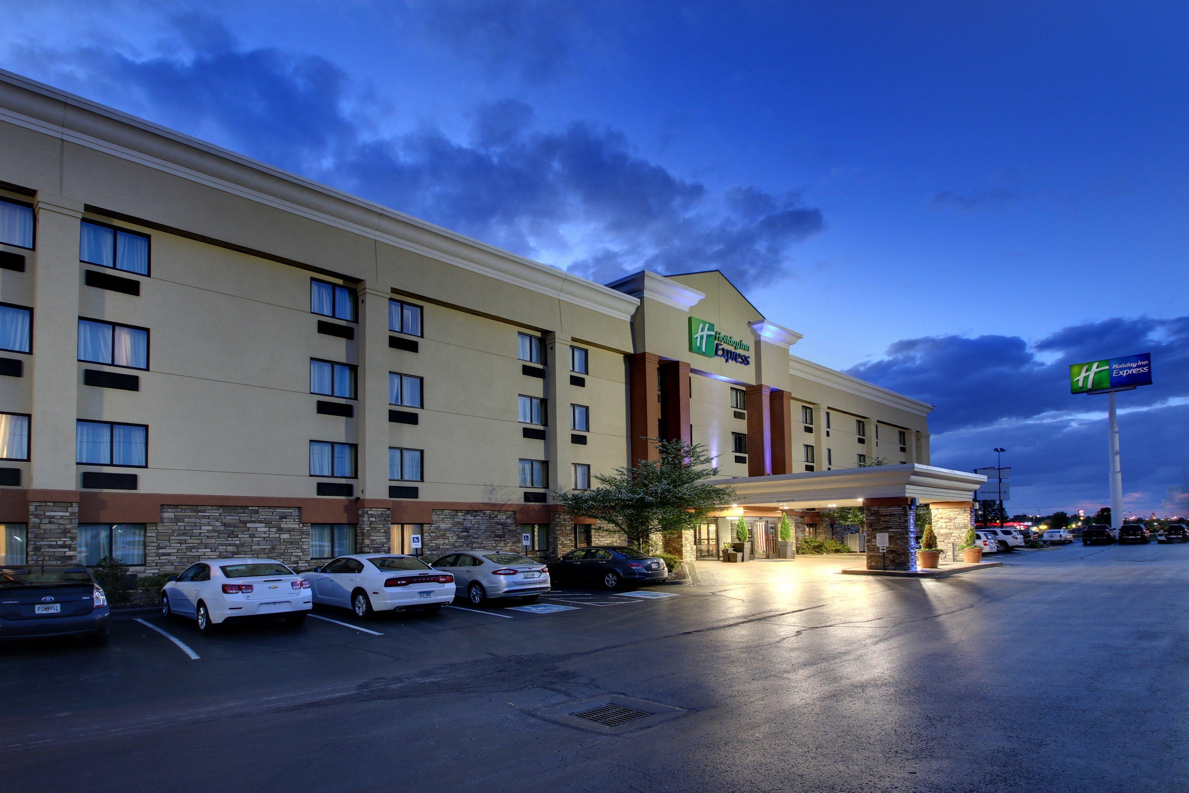 Holiday Inn Express Hotel Fort Campbell-Oak Grove By Ihg Dış mekan fotoğraf